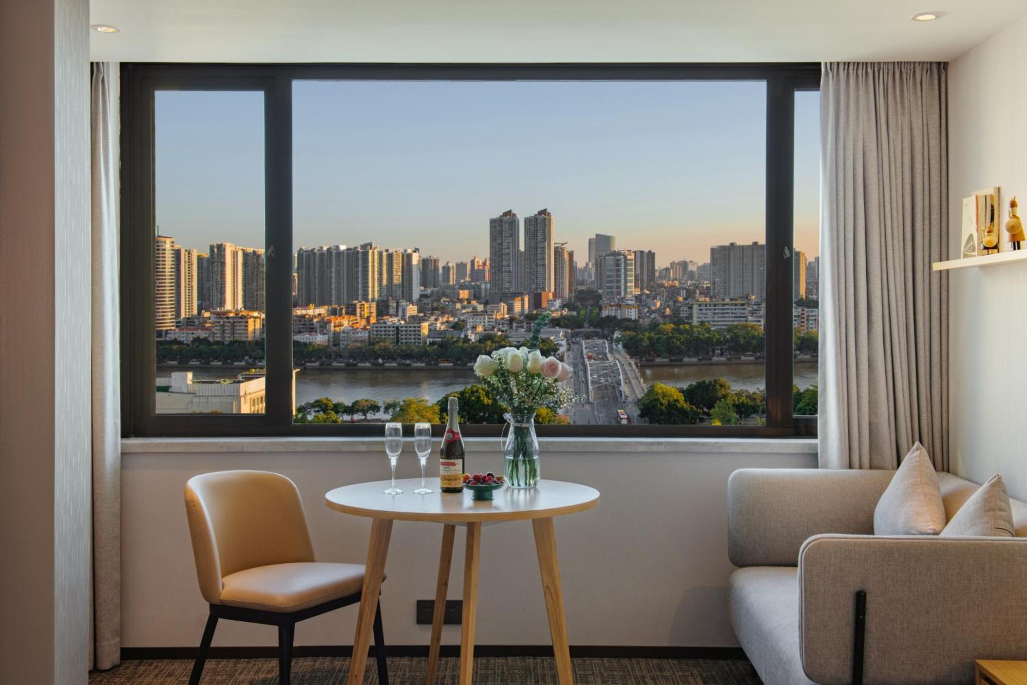 Guangzhou Hotel - Free Shuttle Bus To Exhibition Center During Canton Fair Period Extérieur photo